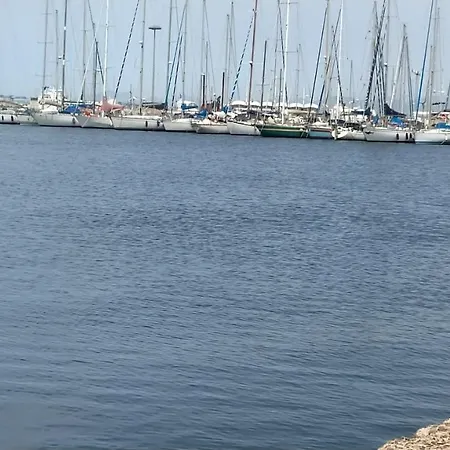 By Azzurra Tra Mare E Montagna *