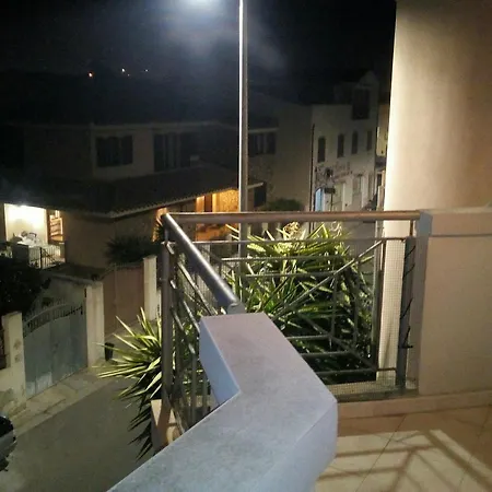 By Azzurra Tra Mare E Montagna Apartment